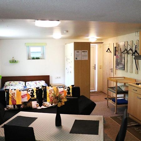 Ferienwohnung Am Kocher-Jagst Radweg Neuenstadt am Kocher Esterno foto